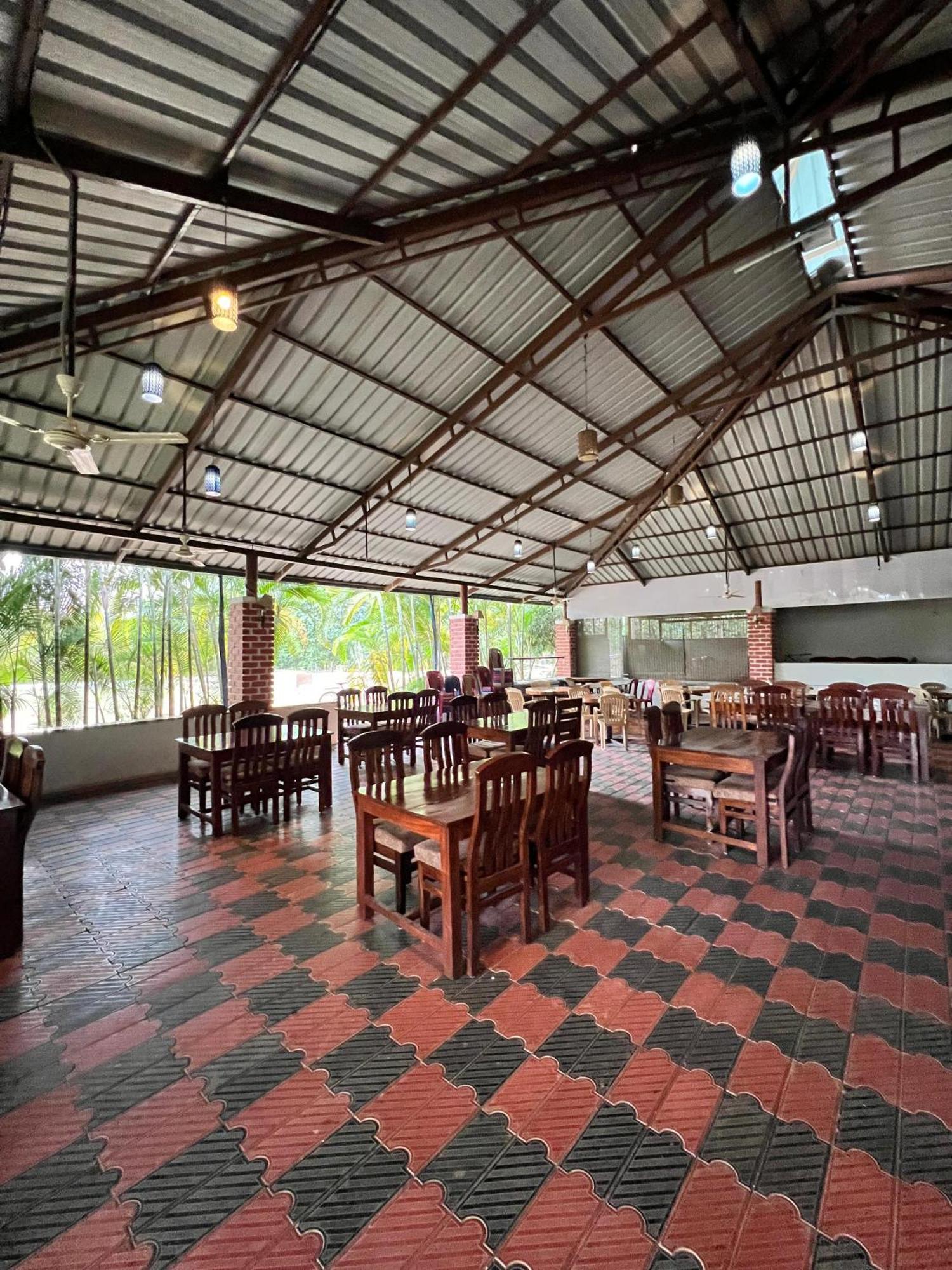 Coorg Nesara Hotel And Resort Kushalnagar Exterior photo
